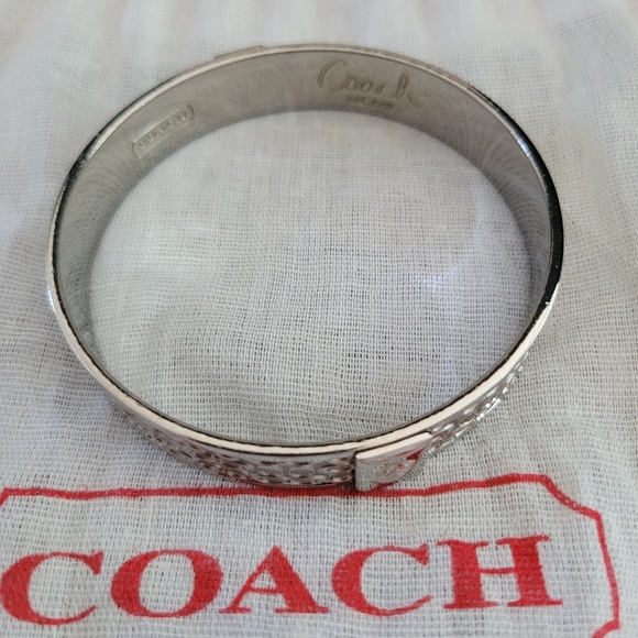 Coach 1/2 Big Bangle - Picture 8 of 9